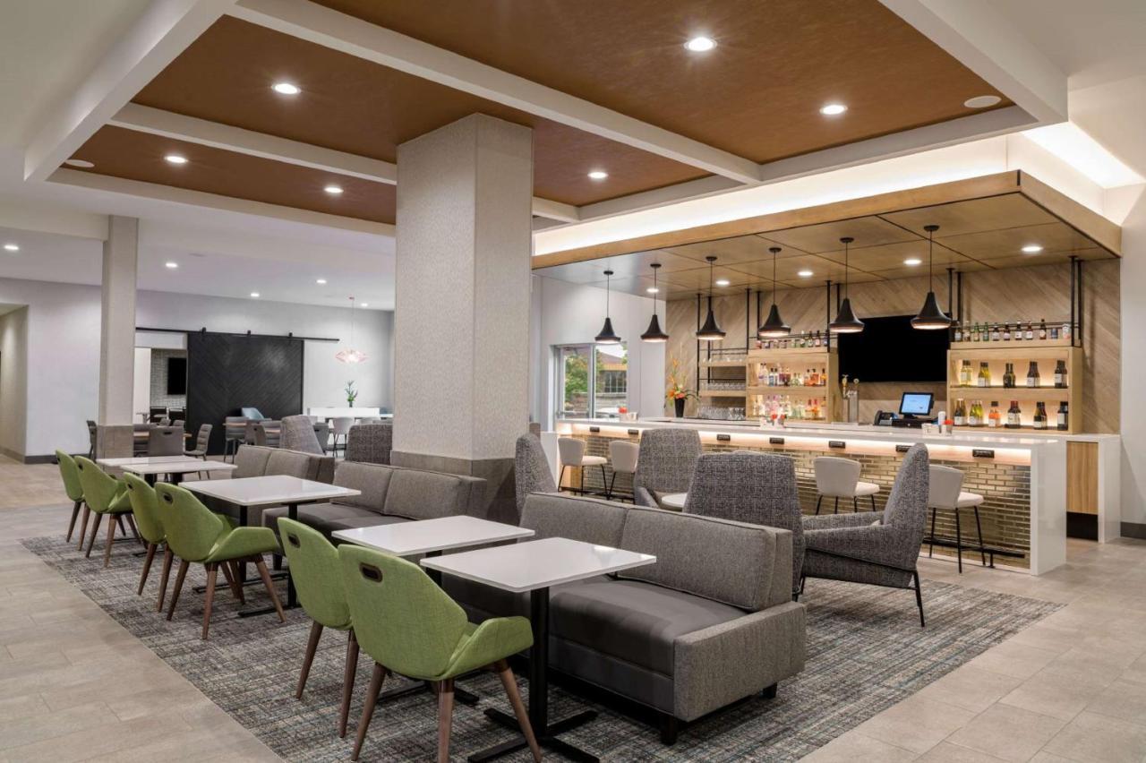Hyatt House East 3*