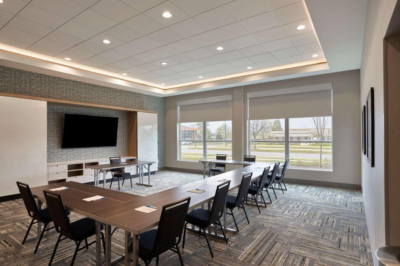 Hyatt House East Hotel 3*