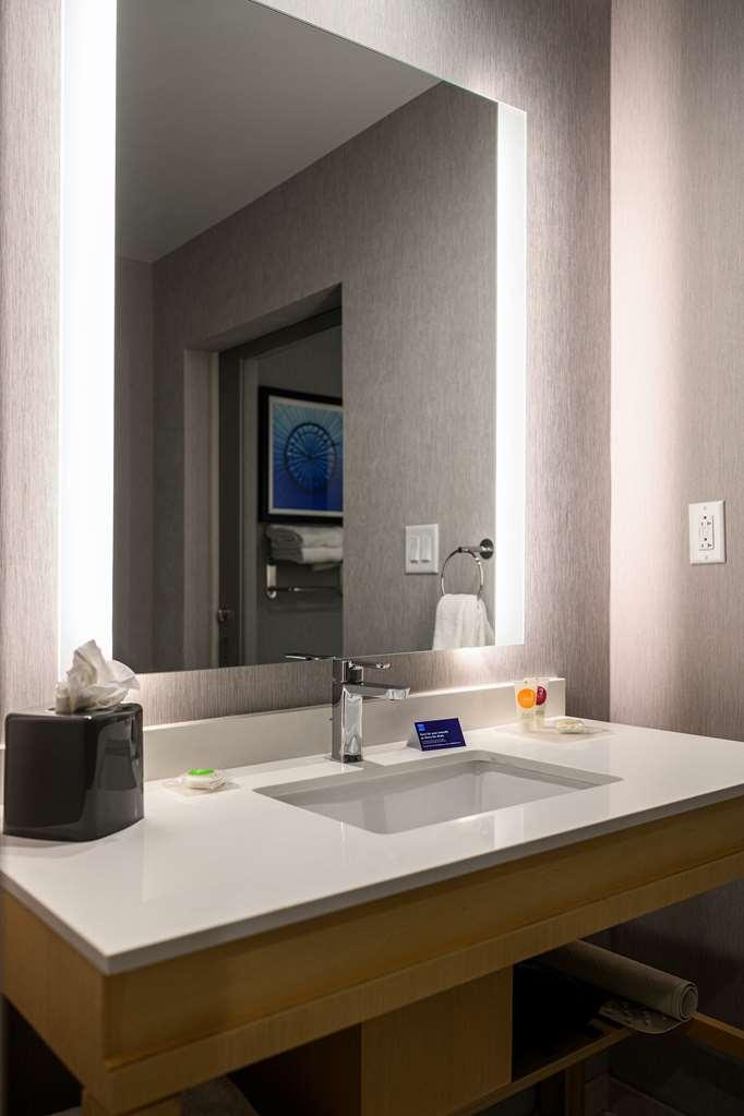 Hyatt House East Hotel 3*